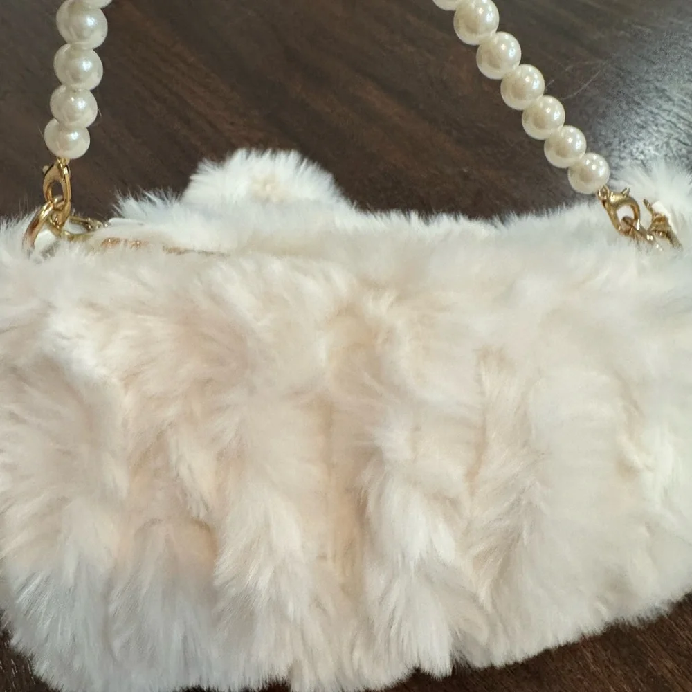 Elegant Pearl Handle Faux Fur Bag - Picture 12 of 14